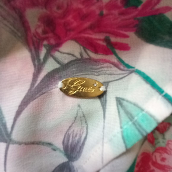 Guess Sleevless Button Up Blouse Women's Size L - Picture 2 of 5